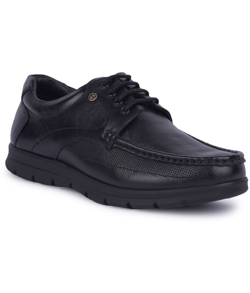     			Liberty - Black Men's Derby Formal Shoes