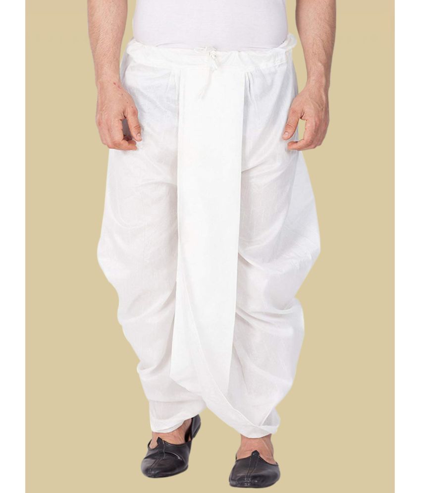     			GN hub - Off White Cotton Blend Men's Dhoti ( Pack of 1 )