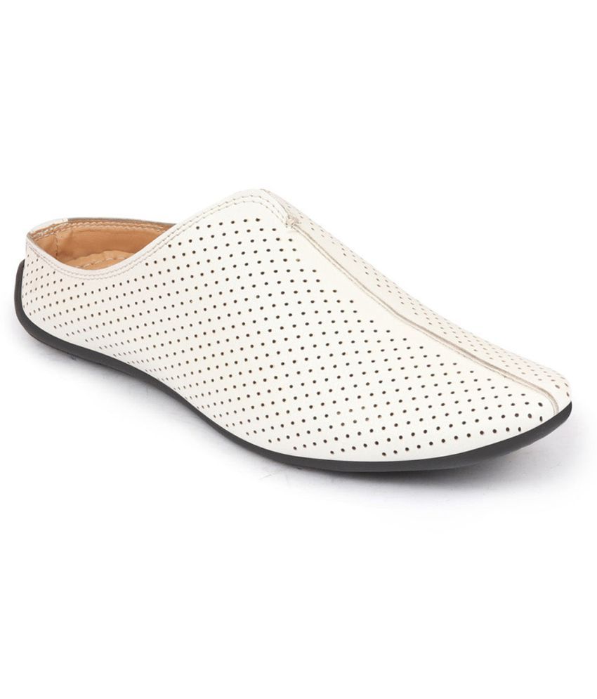     			Fausto - White Men's Jutti