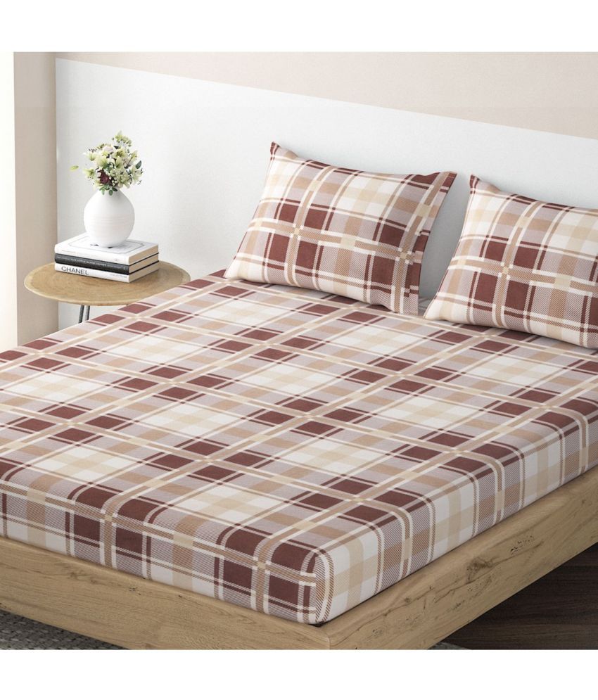     			HOKIPO Microfibre Small Checks Fitted 1 Bedsheet with 2 Pillow Covers ( King Size ) - Beige