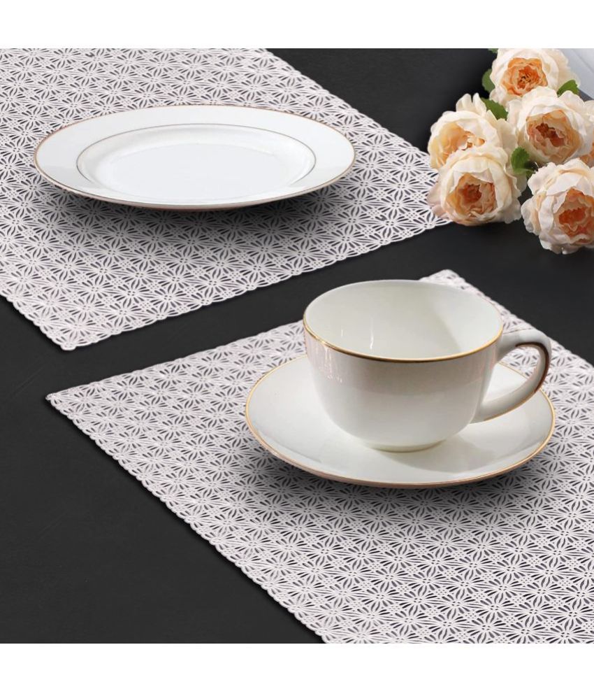     			PVC Floral Rectangle Table Mats ( 45 cm x 30 cm ) Pack of 2 - Silver