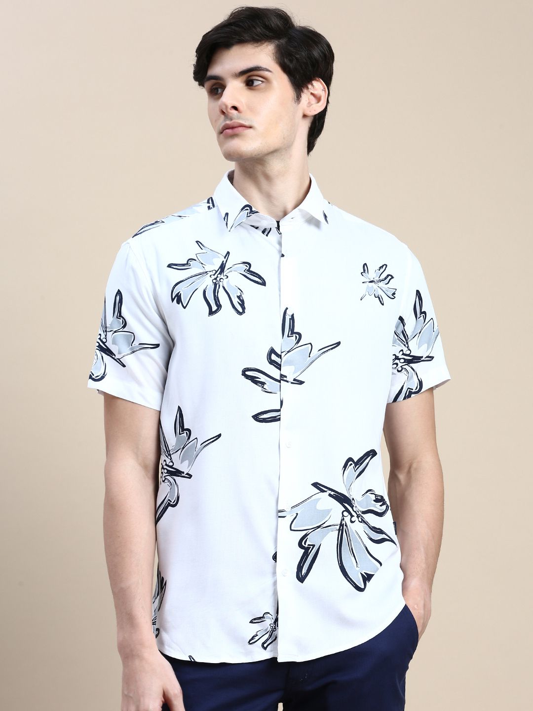     			Showoff Cotton Blend Regular Fit Printed Half Sleeves Men's Casual Shirt - White ( Pack of 1 )
