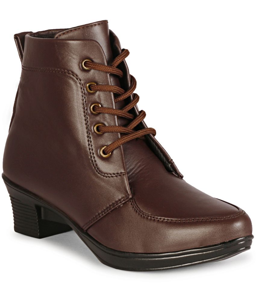     			Commander Shoes - Brown Women's Ankle Length Boots