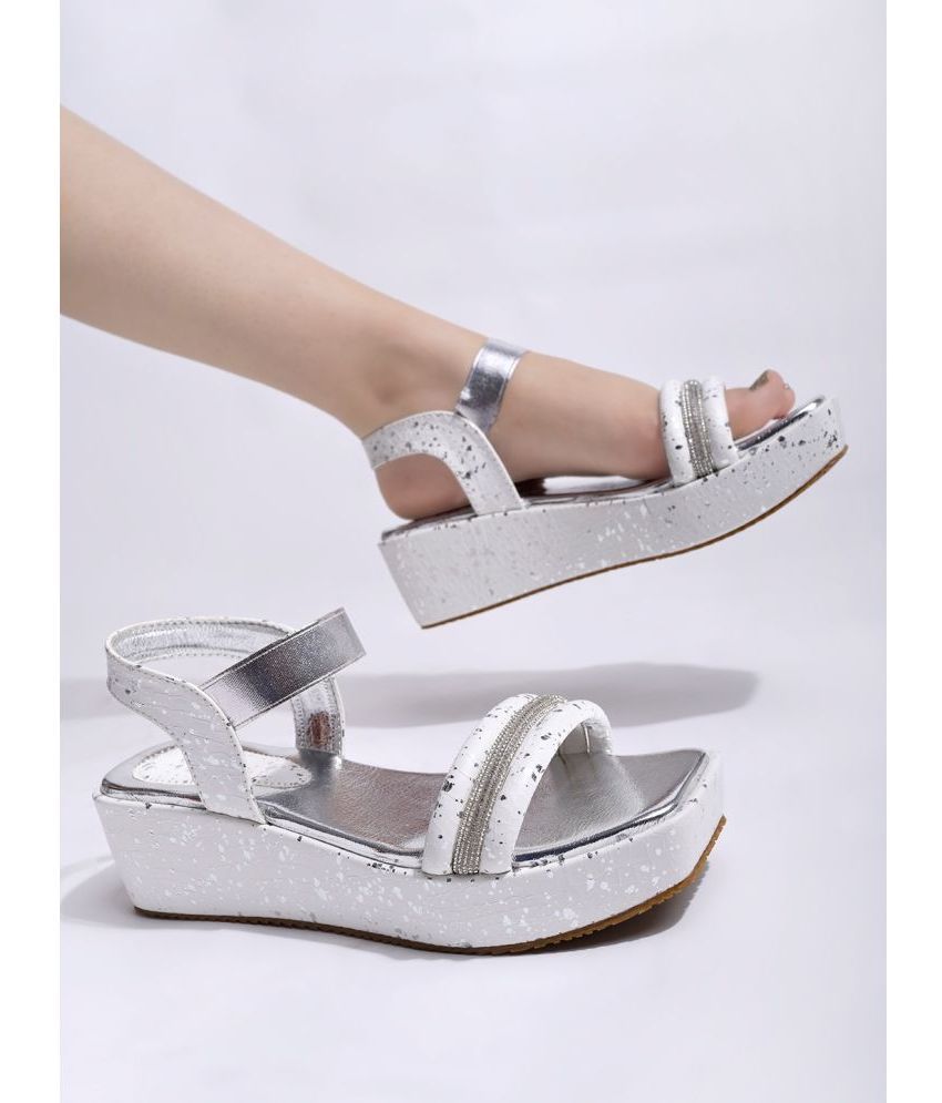     			Shoetopia - Silver Women's Slip On Heels