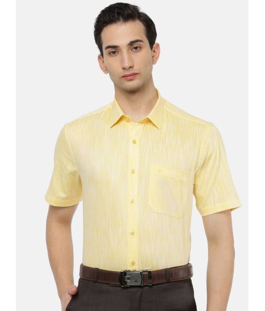     			Ramraj cotton Cotton Blend Regular Fit Solids Half Sleeves Men's Casual Shirt - Yellow ( Pack of 1 )