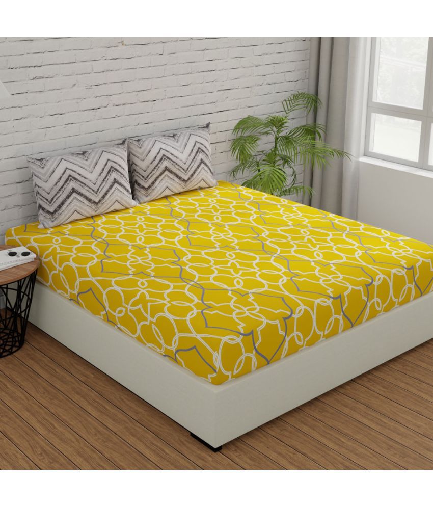     			Huesland Cotton Abstract Double Size Bedsheet with 2 Pillow Covers - Yellow