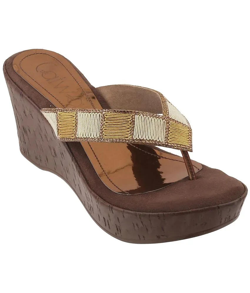 Catwalk hot sale wedges snapdeal