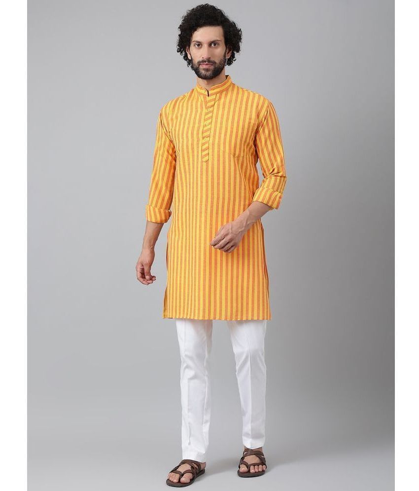     			KLOSET By RIAG Mustard Cotton Regular Fit Men's Kurta Pyjama Set ( Pack of 1 )