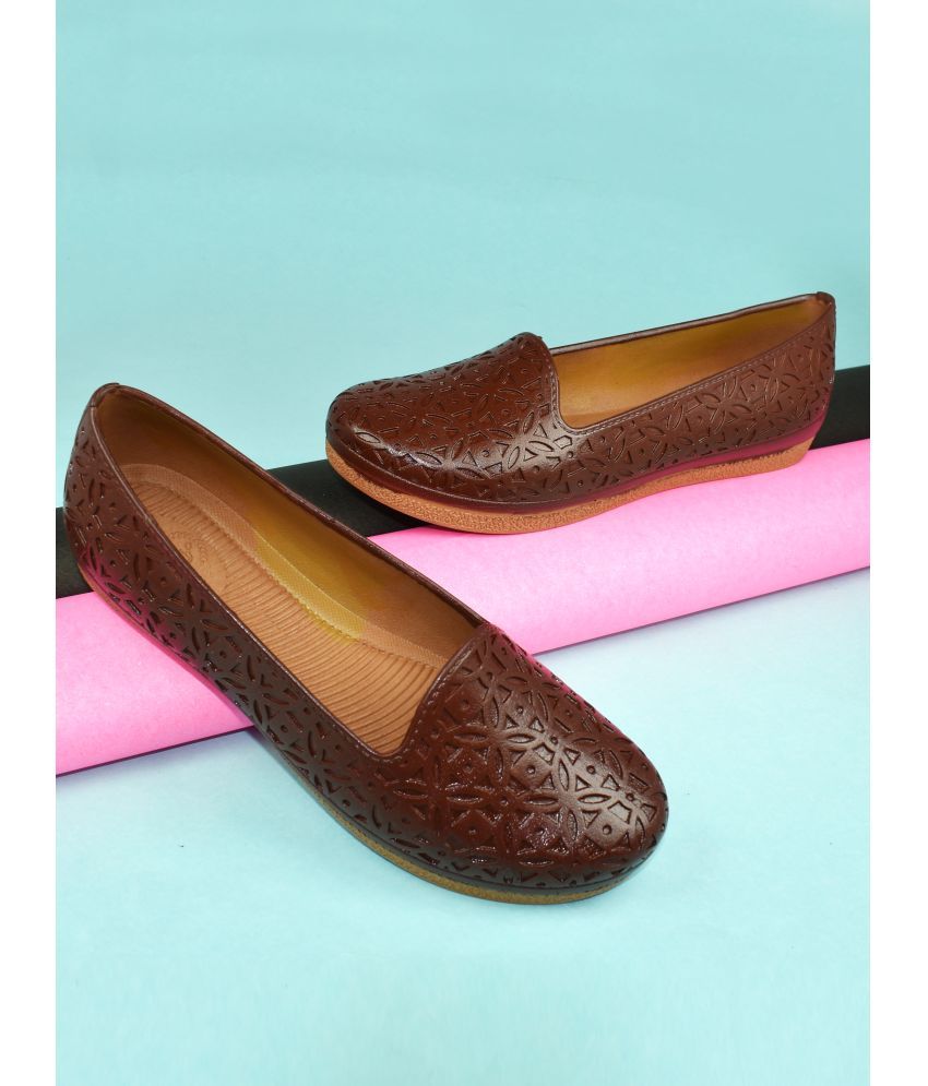     			Ajanta Brown Women's Casual Ballerinas