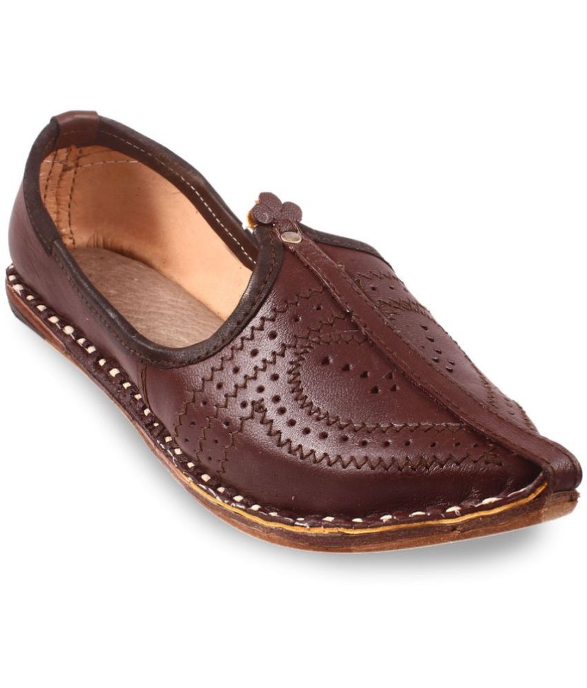     			Anjaneya Creations Brown Men's Mojaris