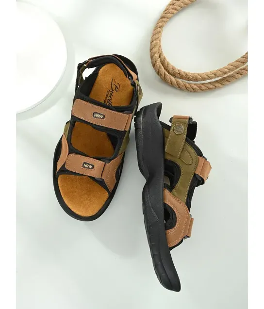 Mens sandals 2024 under 300