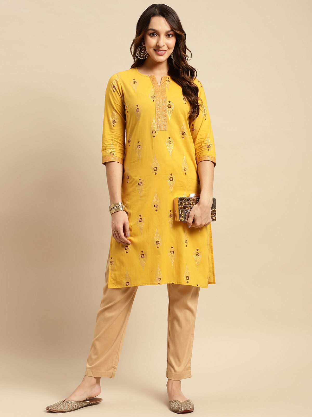     			Rangita Women 100% Cotton Yellow Gold Printed Knee Length Straight Kurti