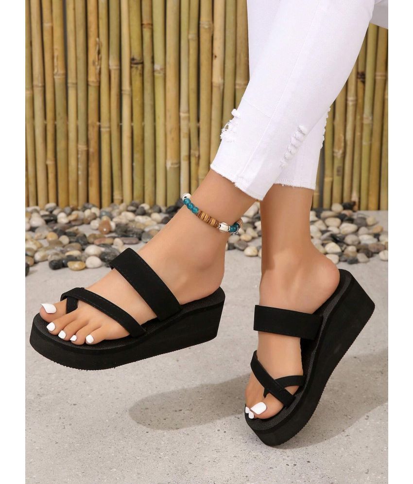     			layasa Black Floater Sandals