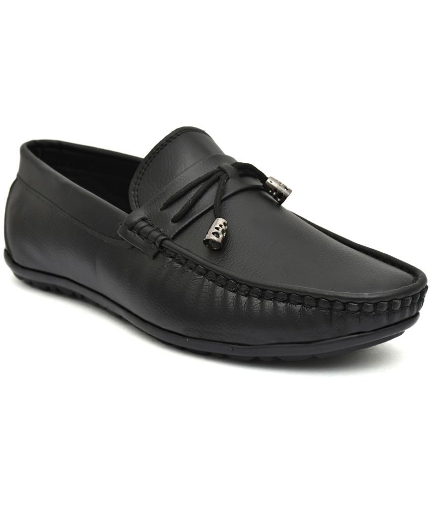     			HiDa Black Men's Tassel