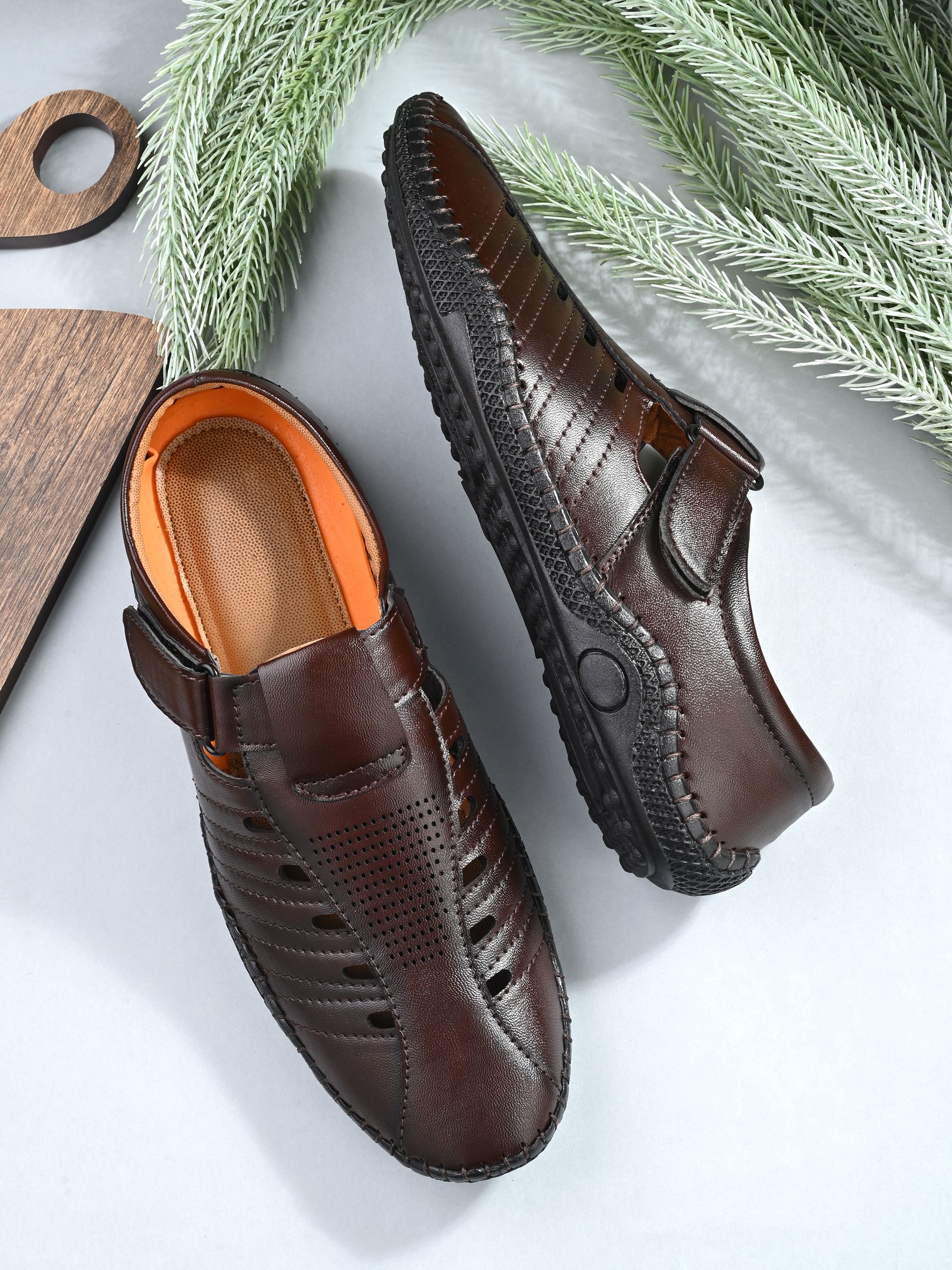     			KARADDI - Brown Men's Sandals