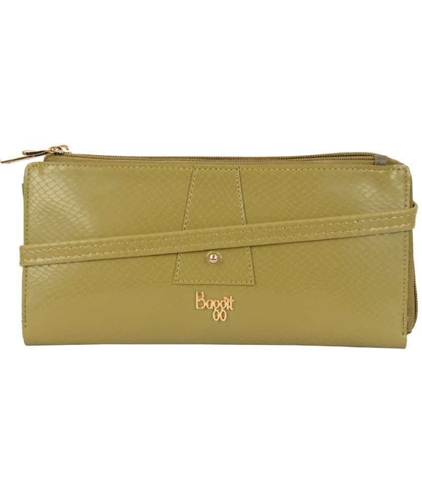     			Baggit Faux Leather Green Women's Zip Around Wallet ( Pack of 1 )