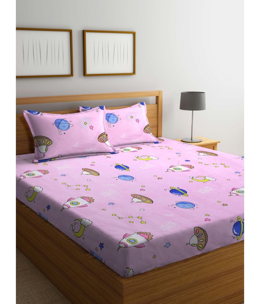     			Klotthe Poly Cotton Graphic 1 Double King Size Bedsheet with 2 Pillow Covers - Pink