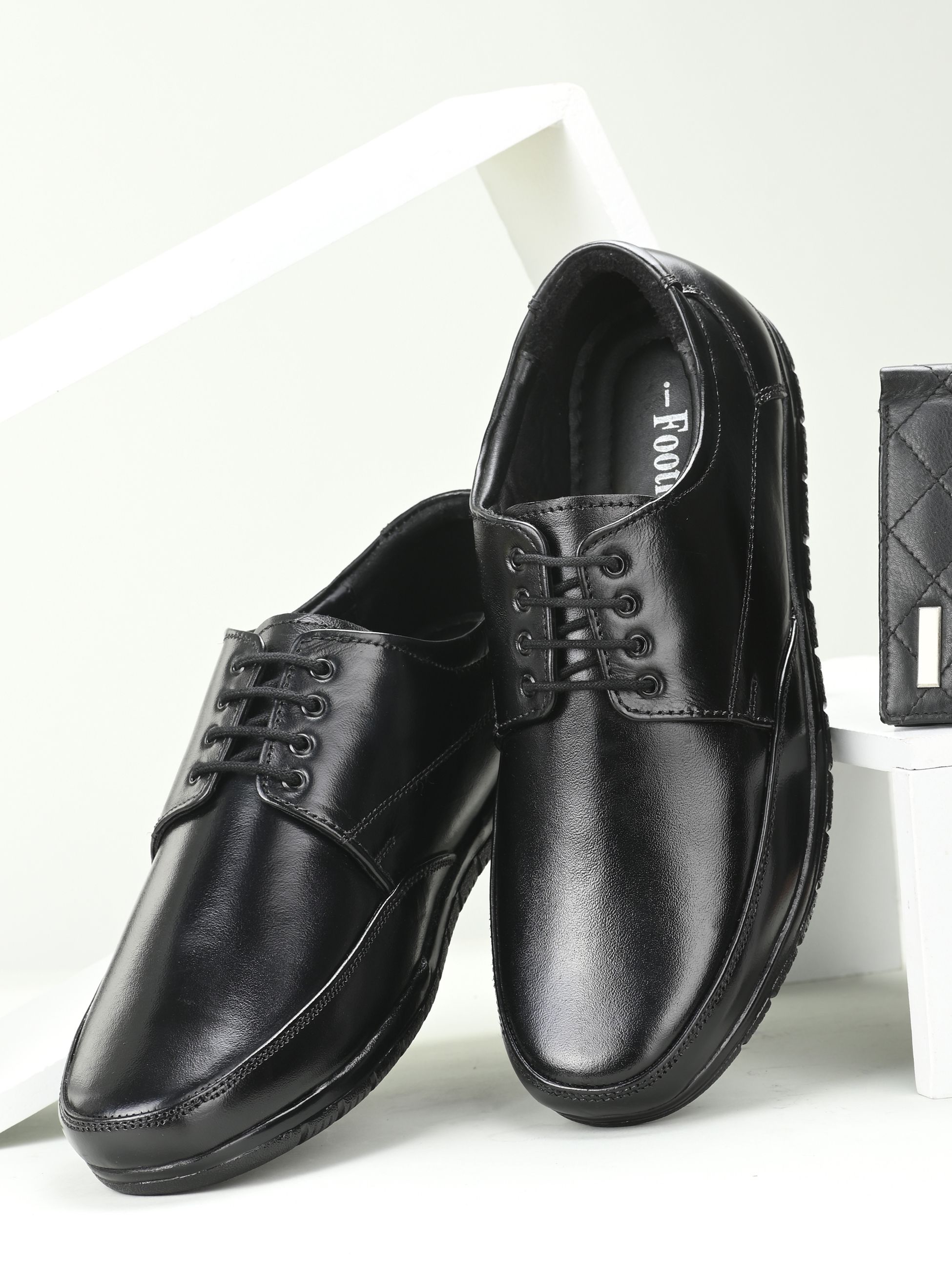     			Footloose Black Men's Derby Formal Shoes