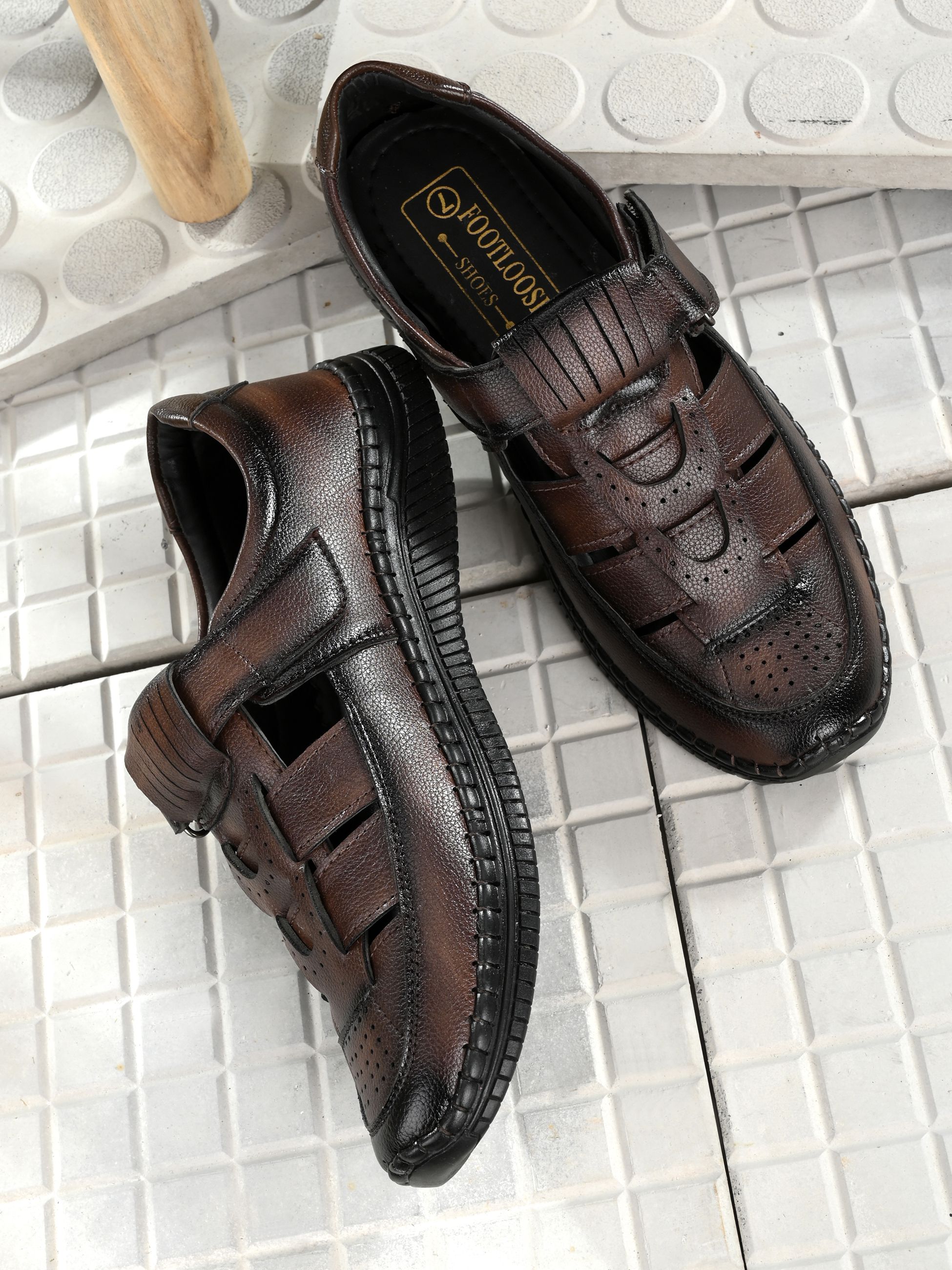     			Footloose - Brown Men's Sandals