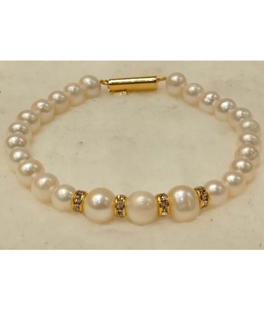     			Mannatraj Pearls & Jewellers White Bracelet ( Pack of 1 )
