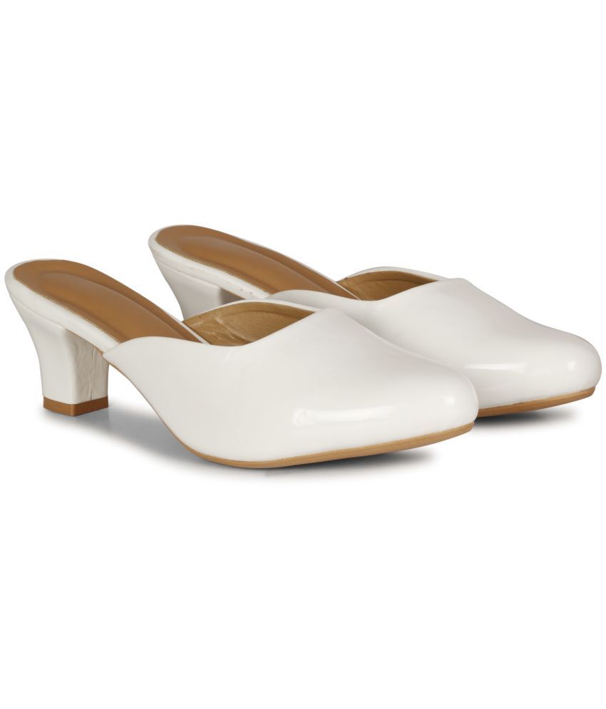     			Commander Shoes White Women's Slip On Heels