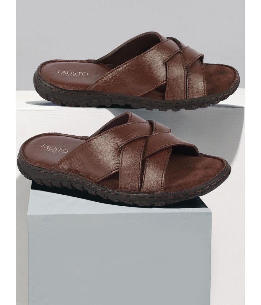     			Fausto Brown Men's Daily Slipper