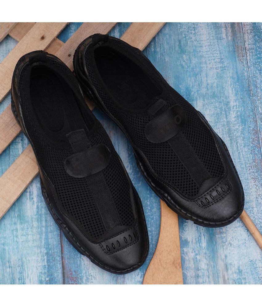     			Akiko Black Men's Espadrille