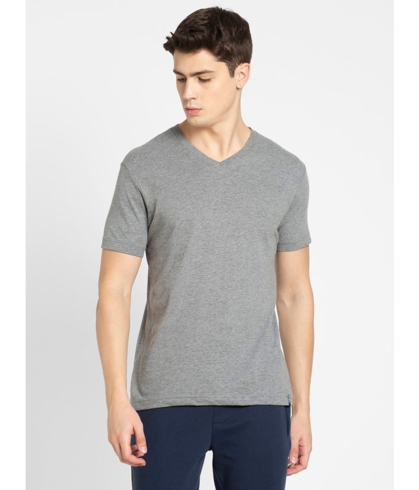     			Jockey 2726 Men's Super Combed Cotton Rich Solid V Neck Half Sleeve T-Shirt - Grey Melange