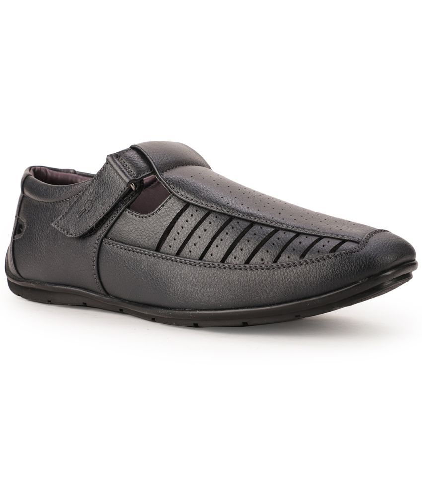     			Bata - Black Men's Sandals