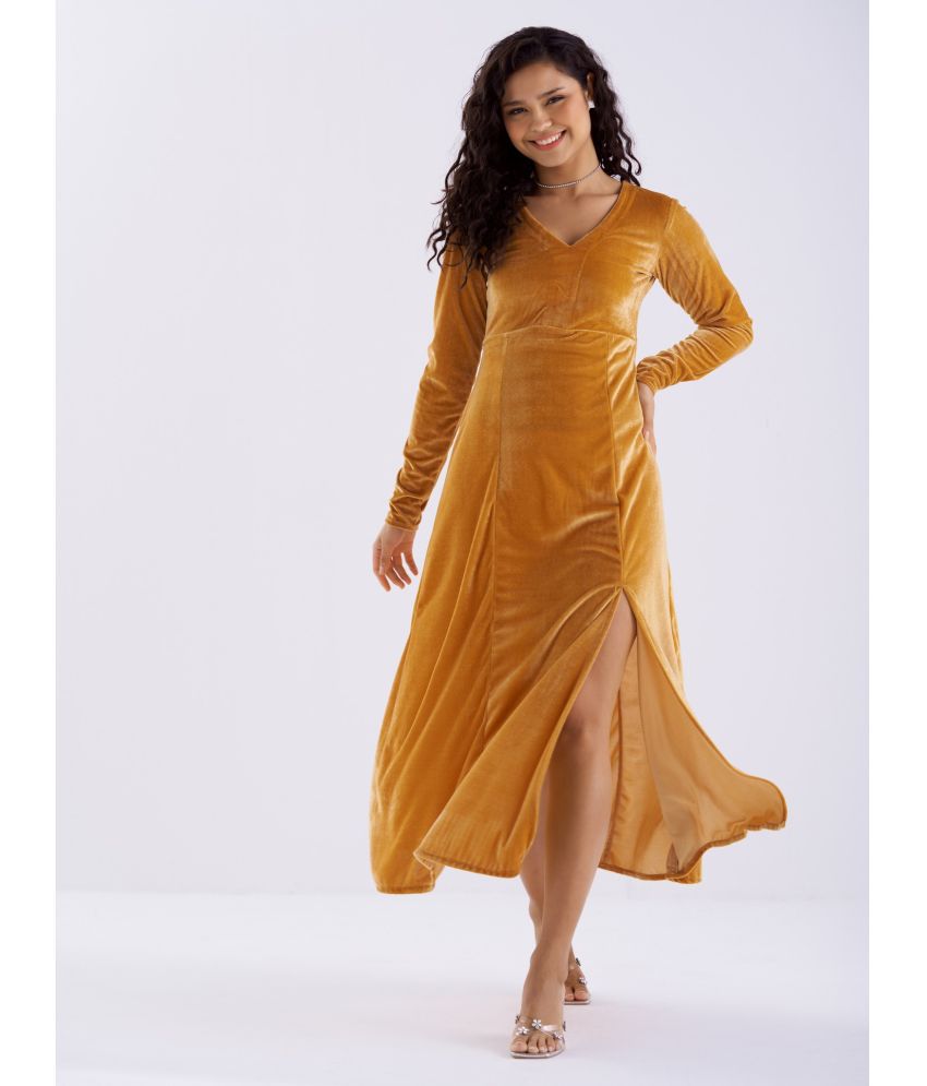     			aask Velvet Solid Midi Women's Fit & Flare Dress - Gold ( Pack of 1 )