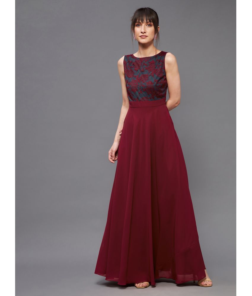     			Miss Chase Georgette Self Design Full Length Women's Gown - Maroon ( Pack of 1 )