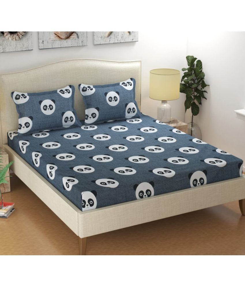     			Neekshaa Glace Cotton Animal 1 Double Bedsheet with 2 Pillow Covers - Black