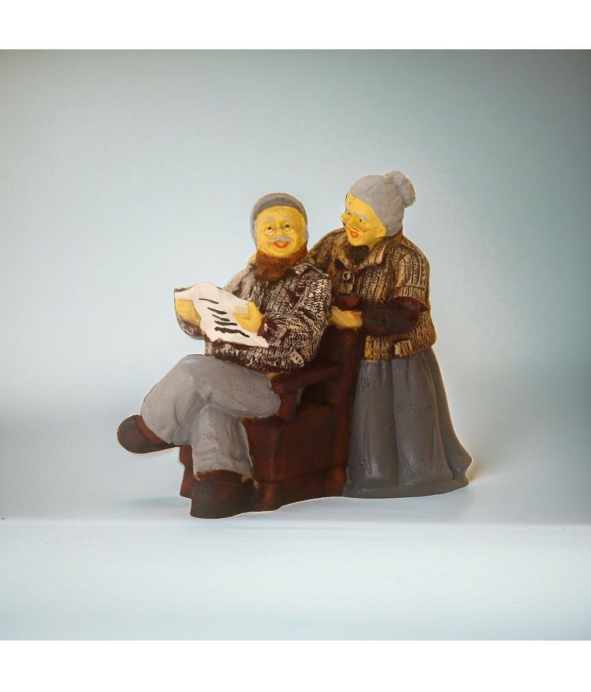     			Miss Peach Couple & Human Figurine 15 cm - Pack of 1