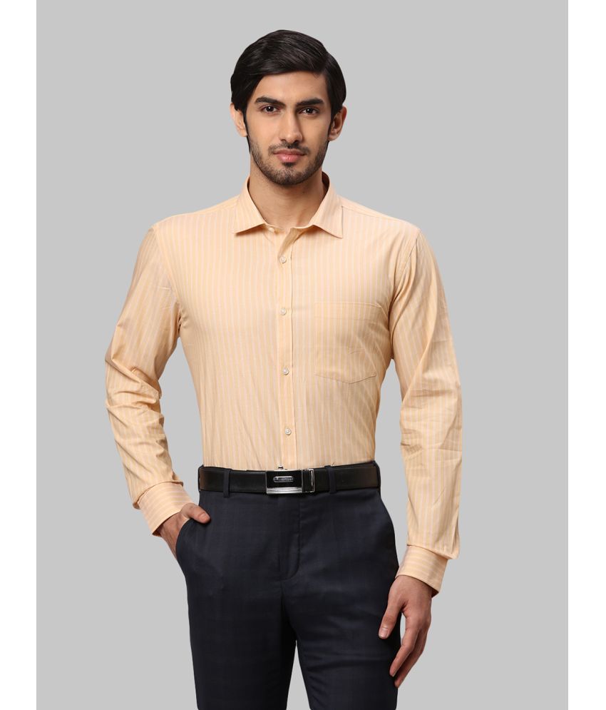     			Park Avenue Cotton Slim Fit Full Sleeves Men's Formal Shirt - Yellow ( Pack of 1 )