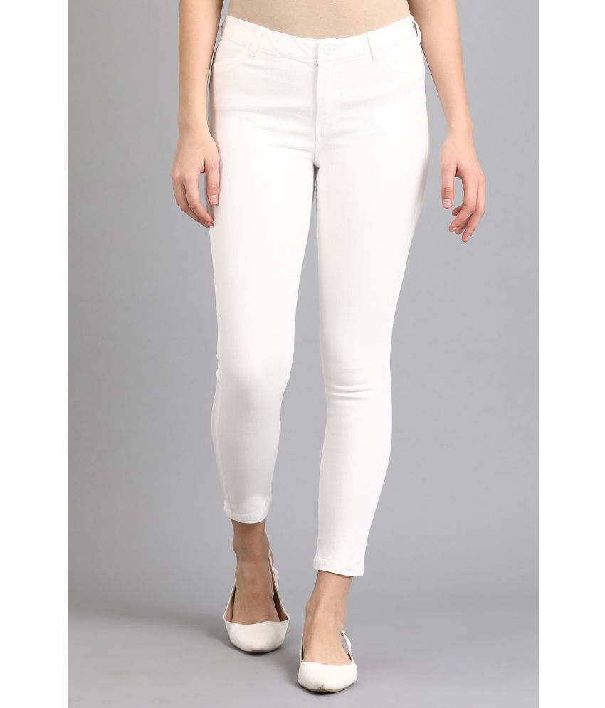     			W - Cotton Blend Slim Fit White Women's Jeggings ( Pack of 1 )