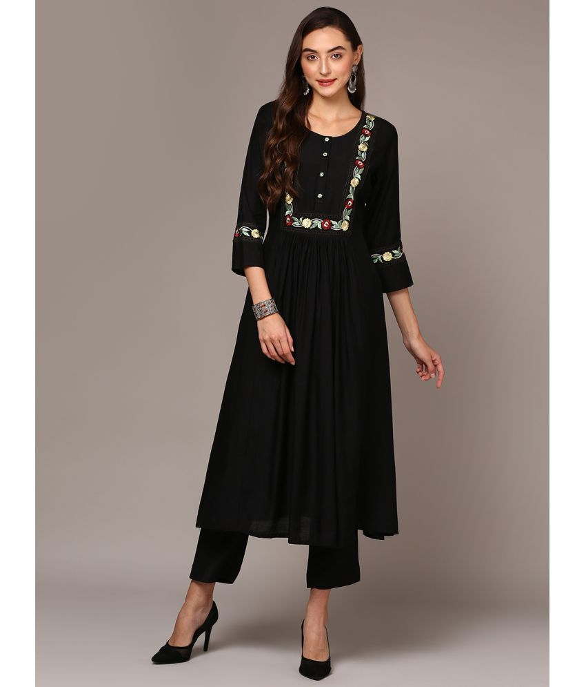     			Vaamsi Cotton Blend Embroidered Tiered Flared Women's Kurti - Black ( Pack of 1 )