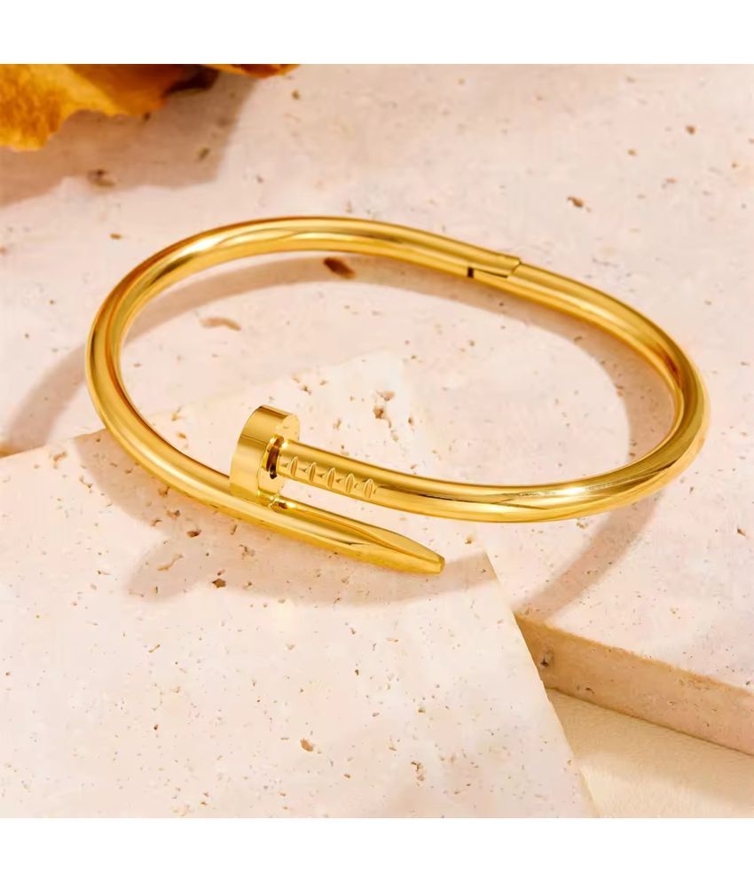     			FASHION FRILL Gold Bracelet ( Pack of 1 )