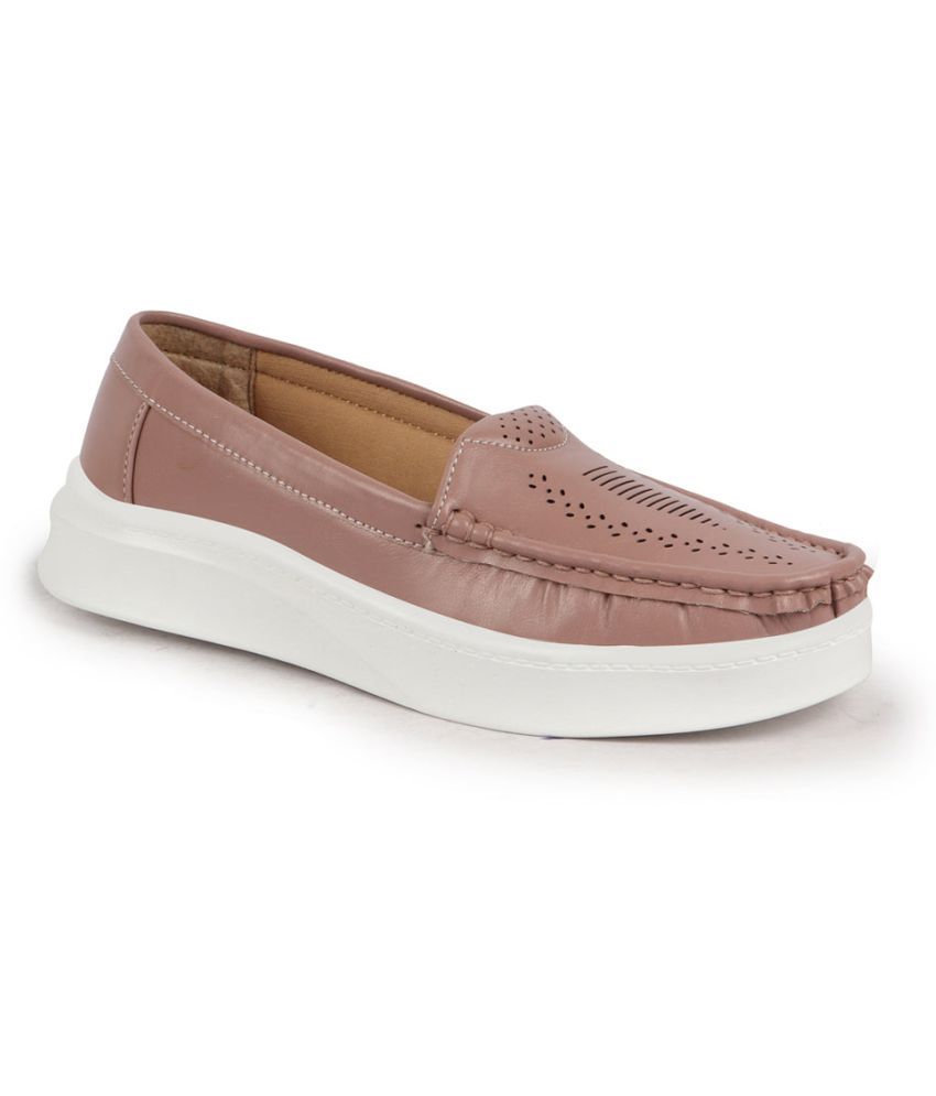     			Fausto Peach Women's Loafers