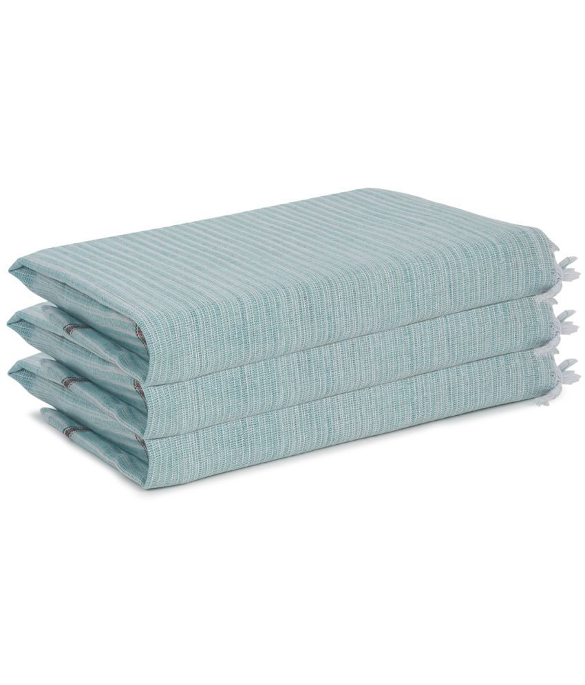     			Klotthe Cotton Self Design Below 300 -GSM Bath Towel ( Pack of 3 ) - Green