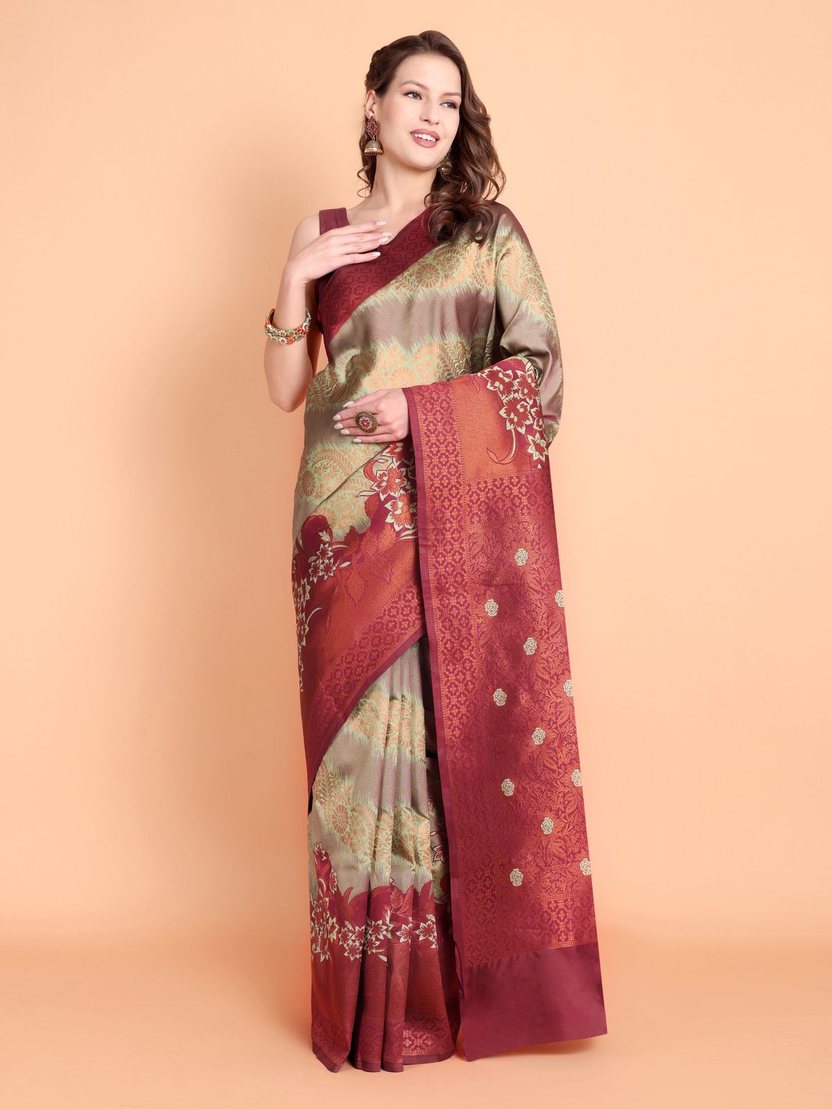     			Taslar Silk Blend Embellished Saree With Blouse Piece - Rama ( Pack of 1 )