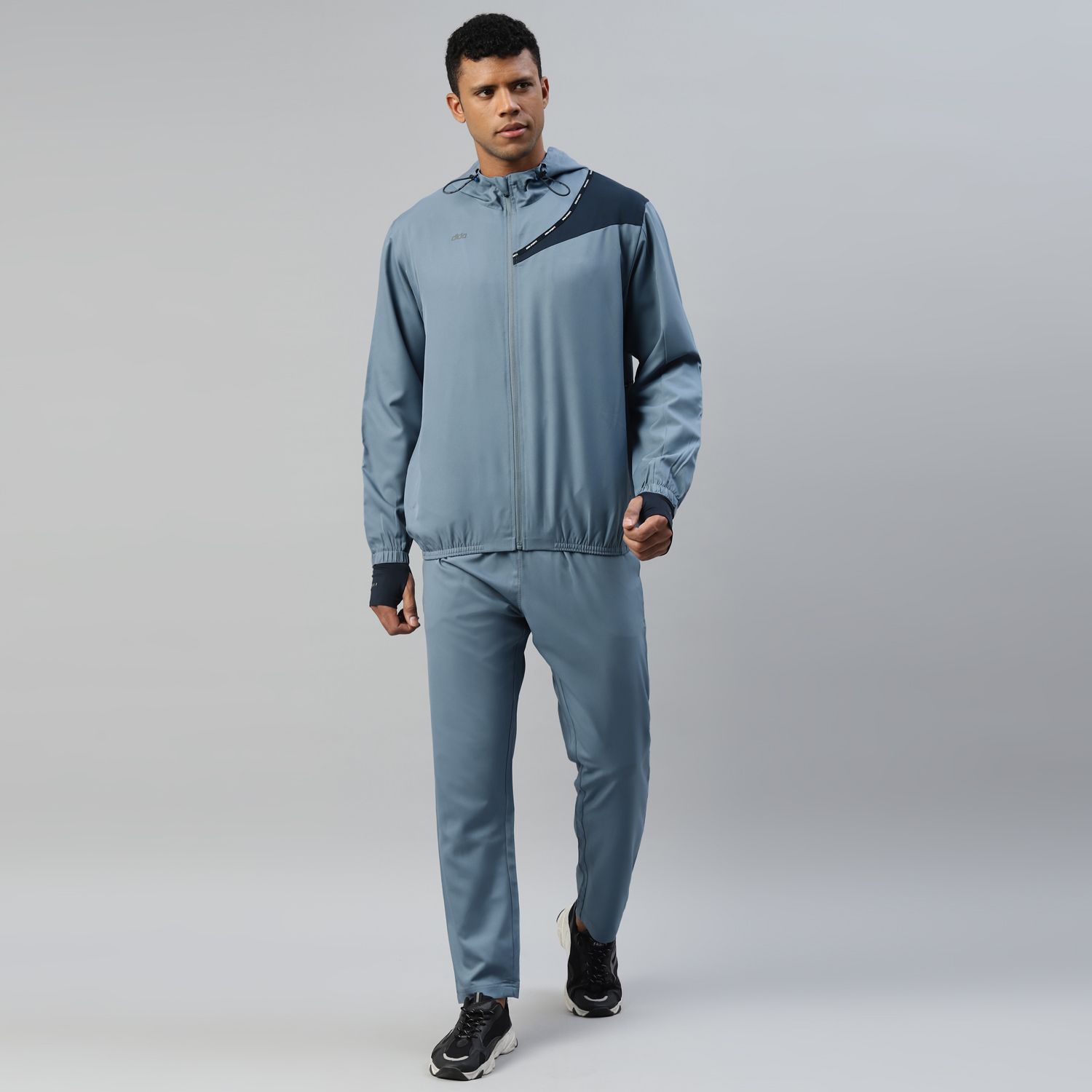     			Dida Sportswear Sky Blue Polyester Regular Fit Colorblock Men's Sports Tracksuit ( Pack of 1 )