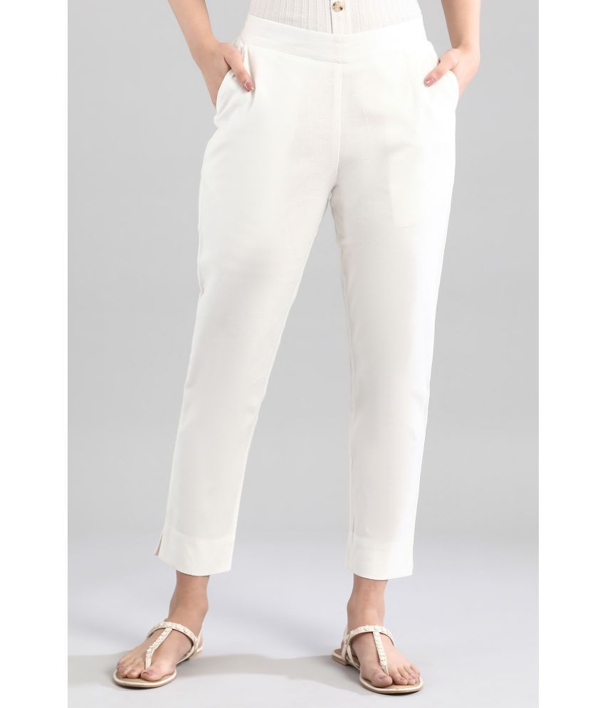     			Aurelia - White Cotton Blend Women's Straight Pant ( Pack of 1 )