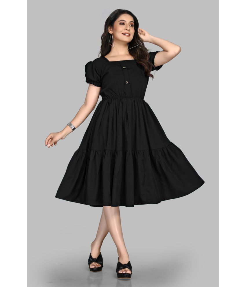     			JASH CREATION Polyester Solid Knee Length Women's Fit & Flare Dress - Black ( Pack of 1 )