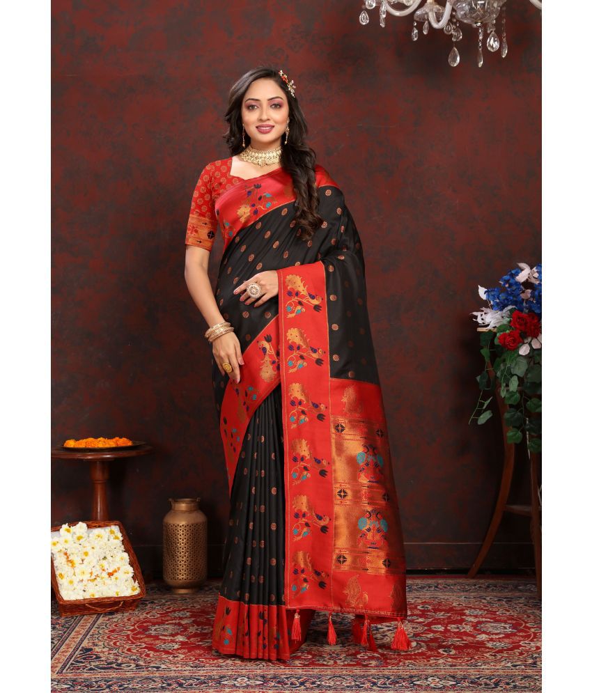     			OFLINE SELCTION Silk Blend Woven Saree With Blouse Piece - Black ( Pack of 1 )