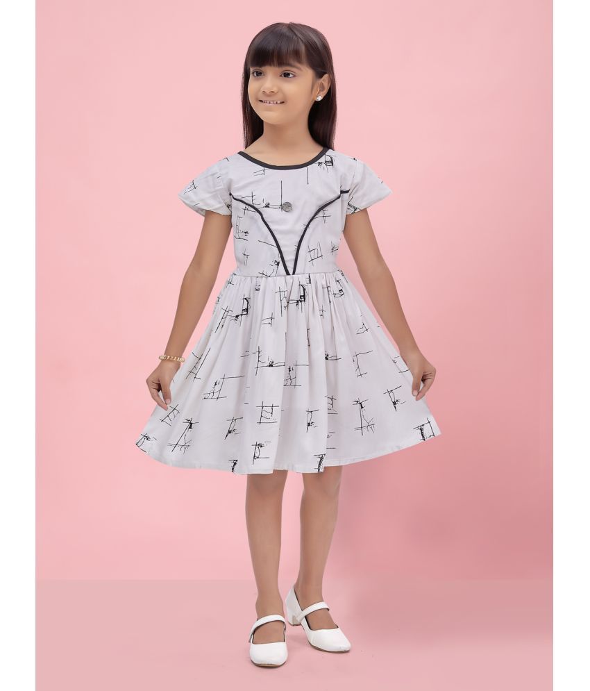     			Aarika White Rayon Girls Frock ( Pack of 1 )