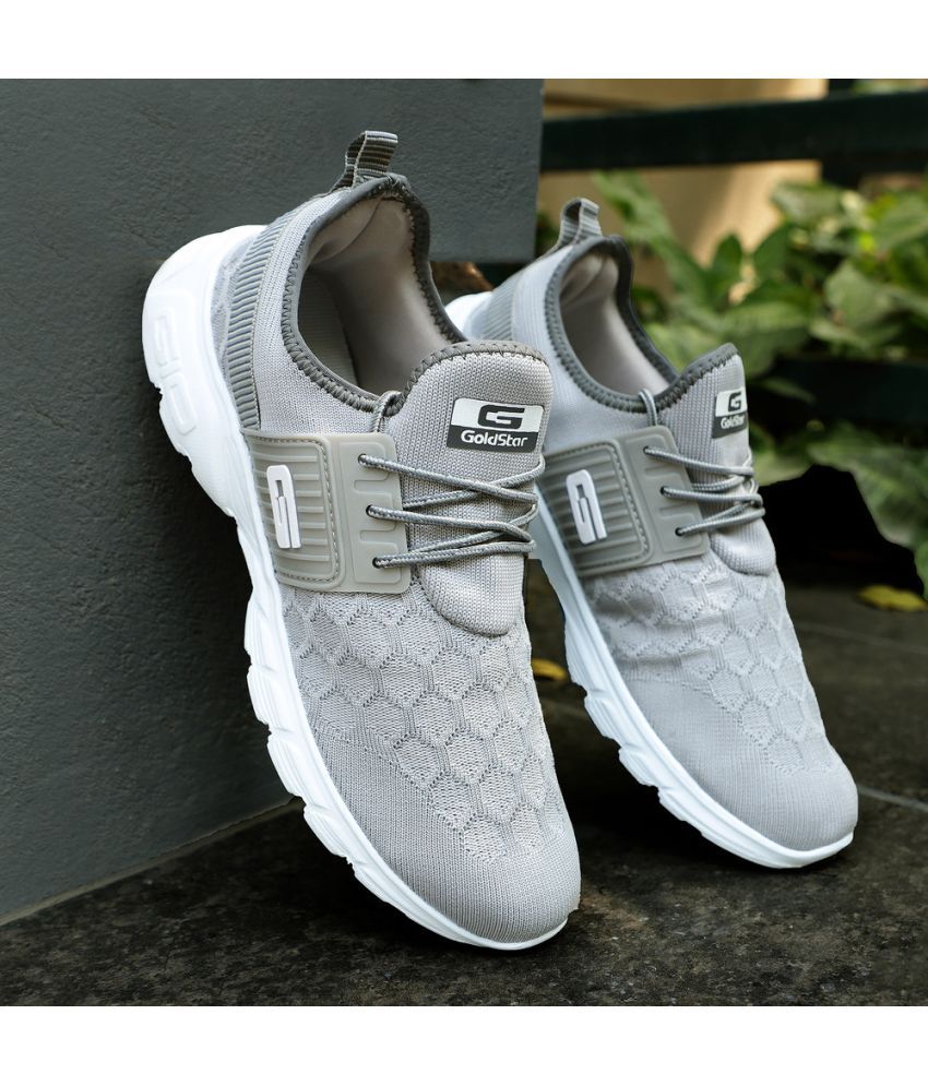     			goldstar shoes Gray Men's Sports Running Shoes