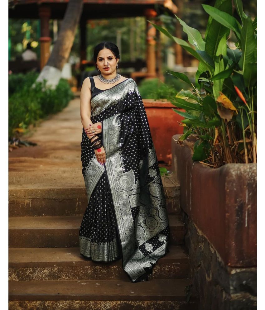     			MORLY Kanjivaram Embellished Saree With Blouse Piece - Black ( Pack of 1 )