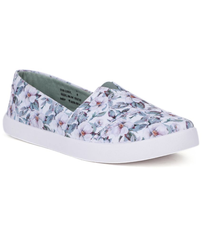     			Bata Multicolor Women's Slip On