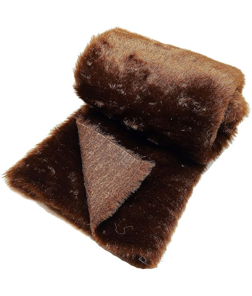     			Vardhman Fabric Super Soft Dark Brown Fur Cloth Used for Soft Toys Making ( Pack of 1 )