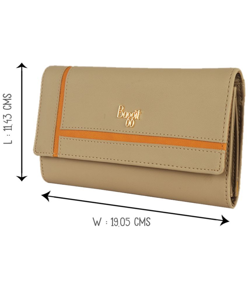     			Baggit PU Beige Women's Three fold Wallet ( Pack of 1 )